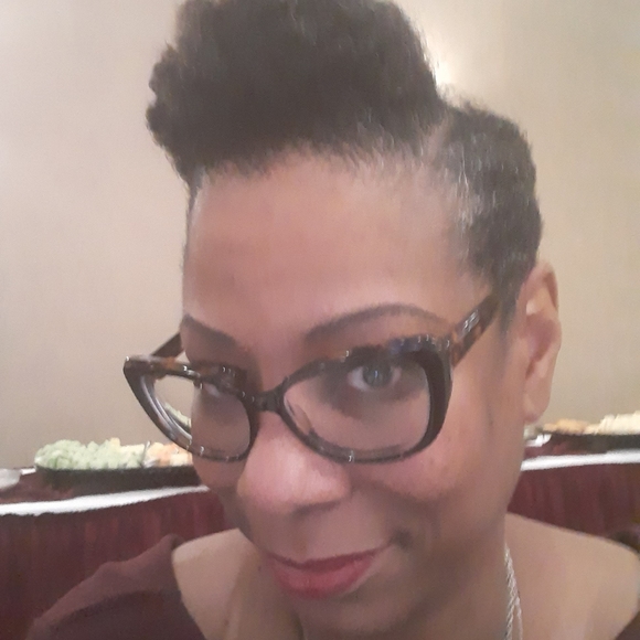 Meet your Posher, Harris - Picture 2 of 3